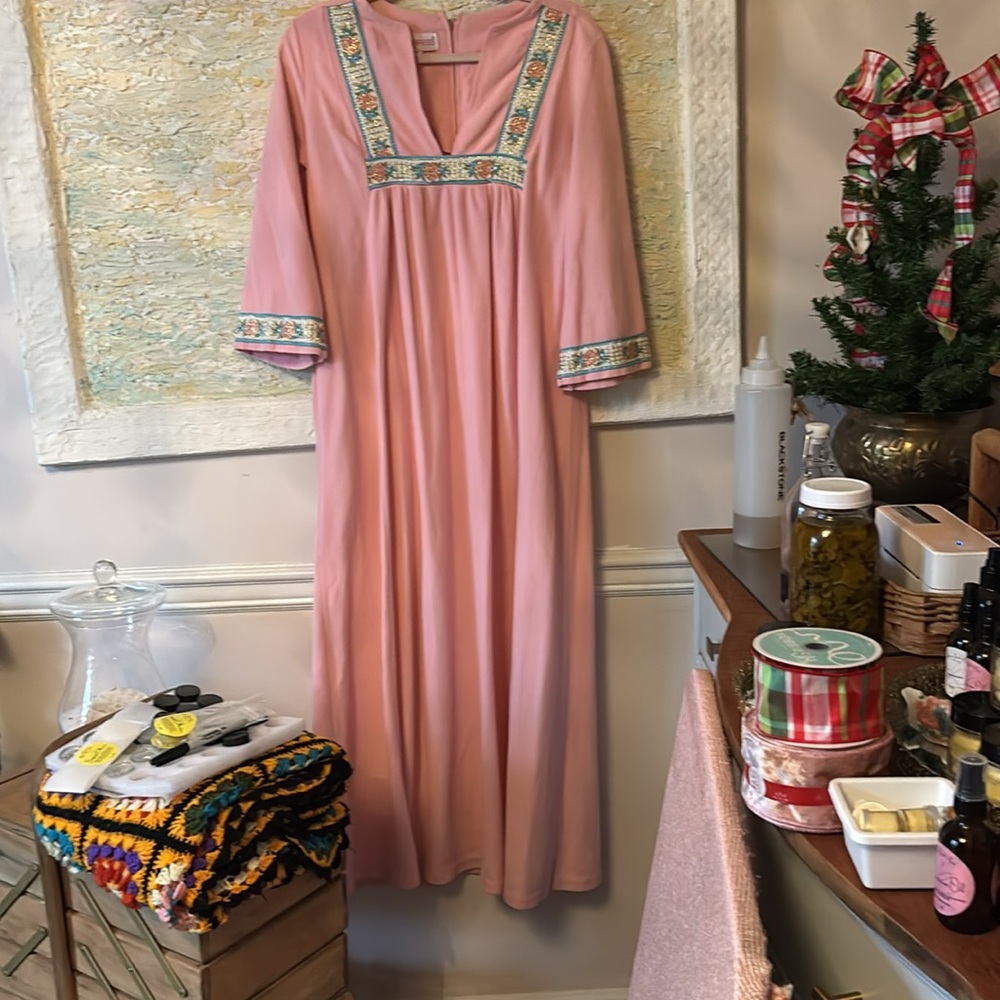Vintage 1970's velour caftan - Picture 2 of 5